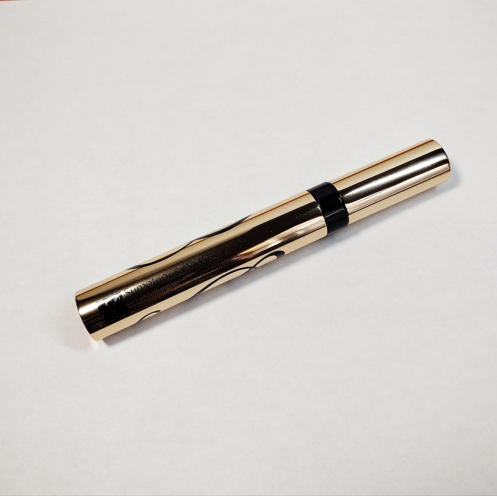 Estee Lauder Sumptuous Extreme Black Mascara